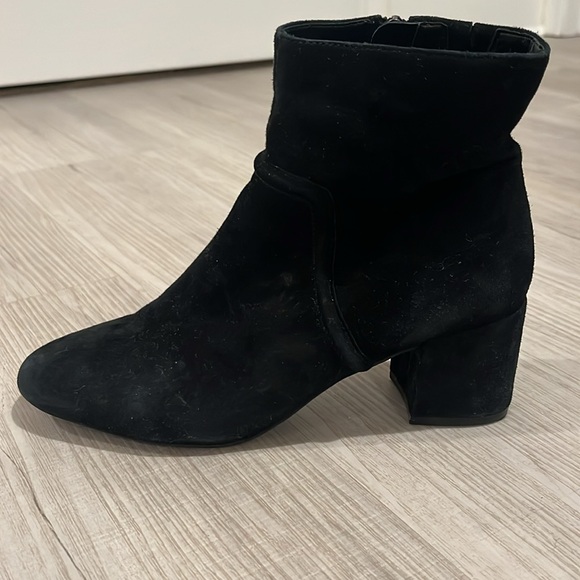 Kenneth Cole women’s booties - Picture 2 of 10